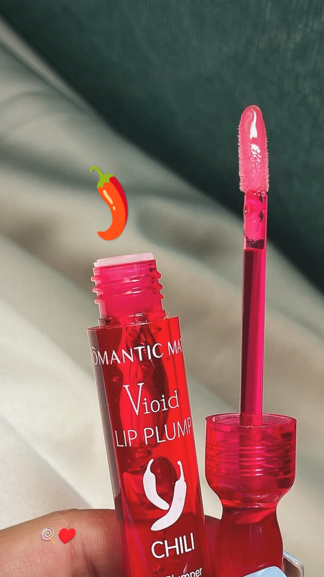 حجم دهنده فلفلی لب